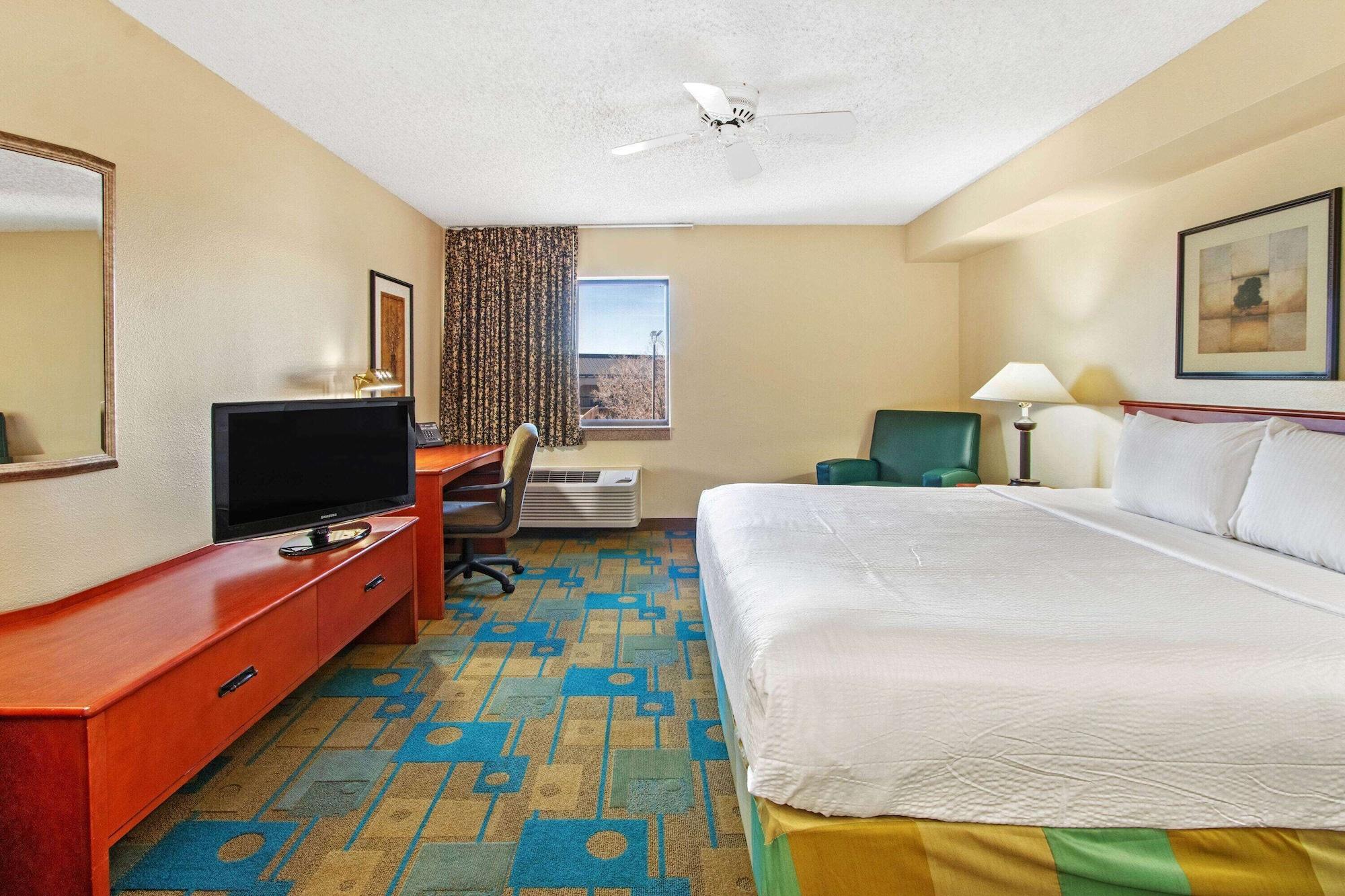 Hotel La Quinta by Wyndham Albuquerque Journal Ctr NW Extérieur photo