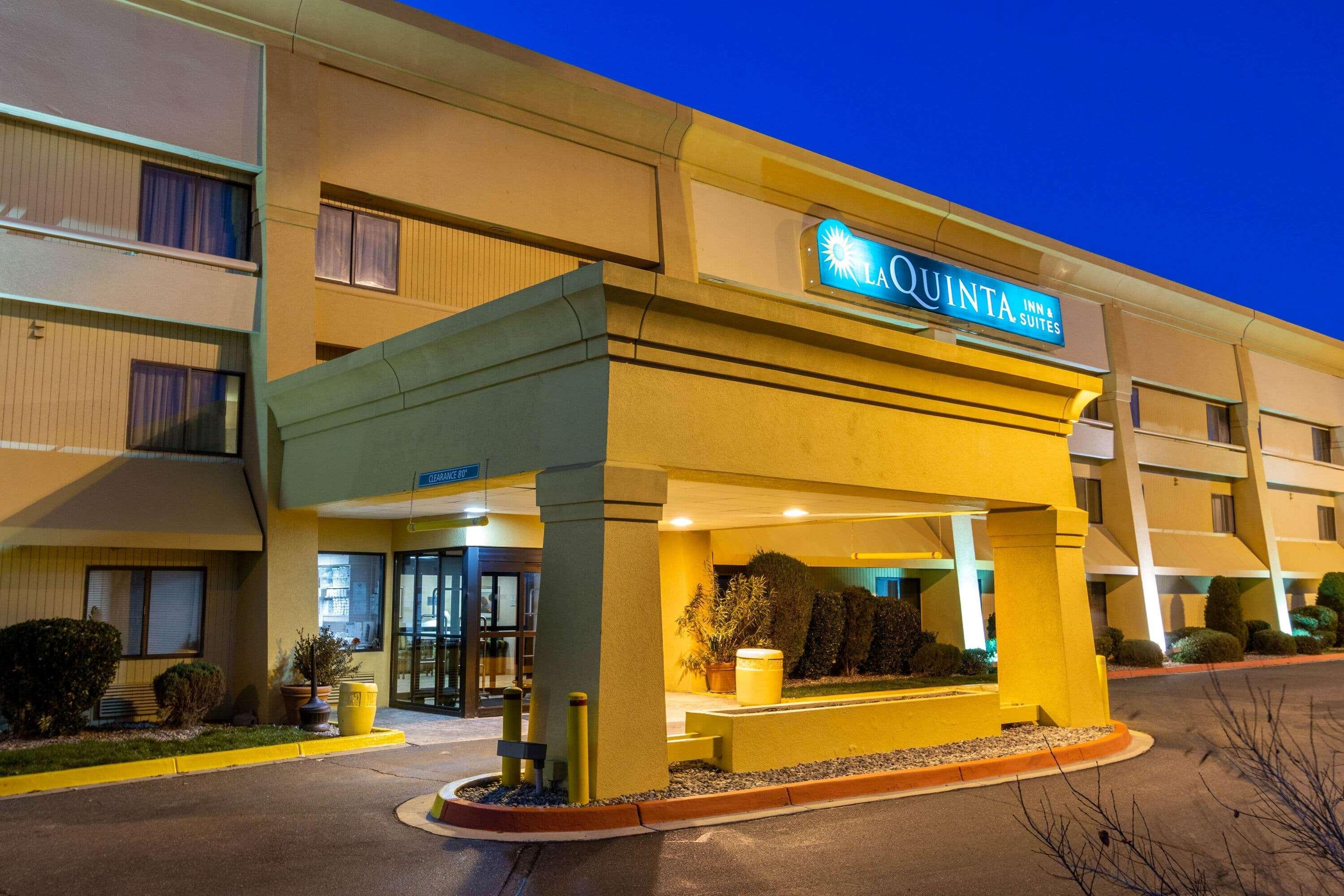 Hotel La Quinta by Wyndham Albuquerque Journal Ctr NW Extérieur photo